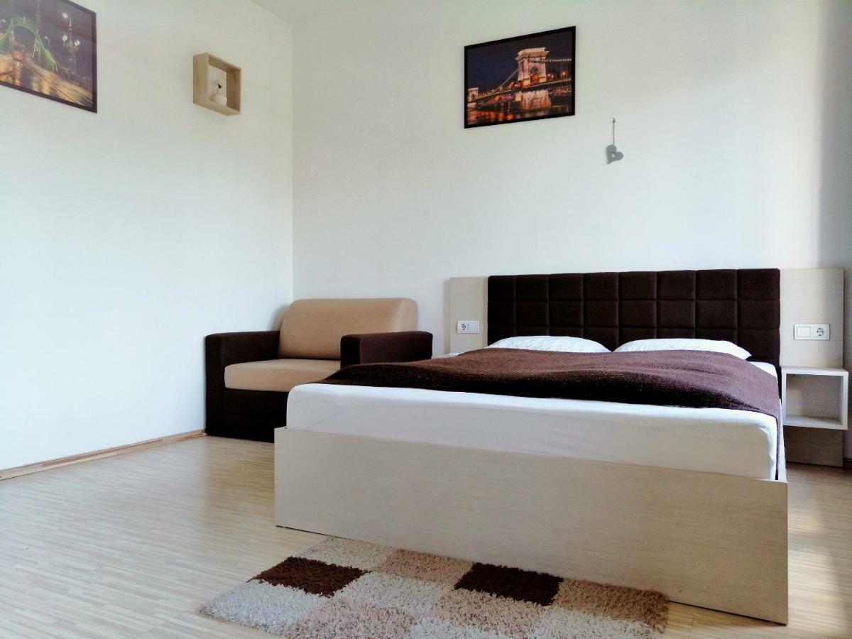 Zoom-Budapest Apartments Esterno foto