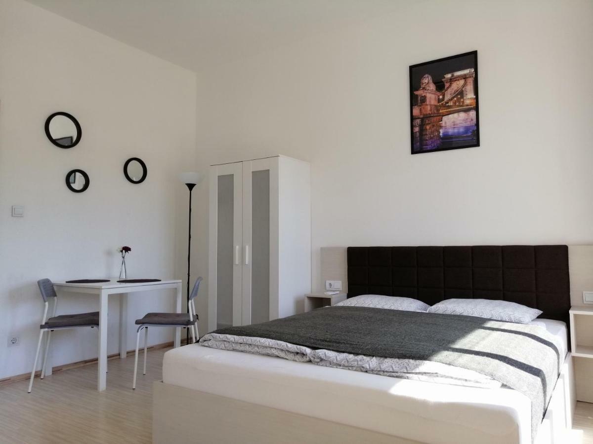 Zoom-Budapest Apartments Esterno foto