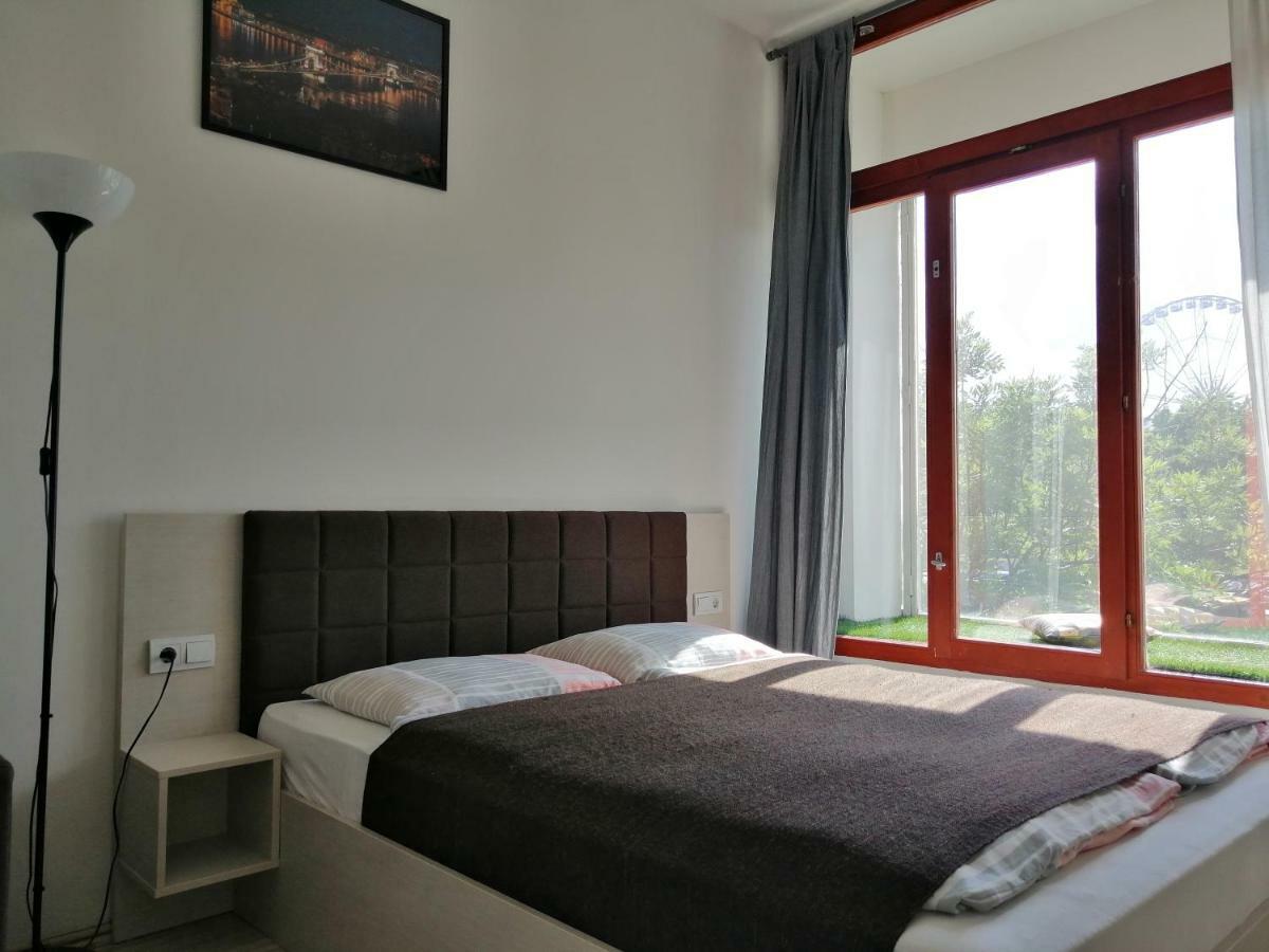 Zoom-Budapest Apartments Esterno foto