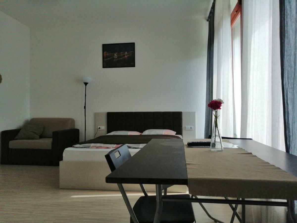 Zoom-Budapest Apartments Esterno foto