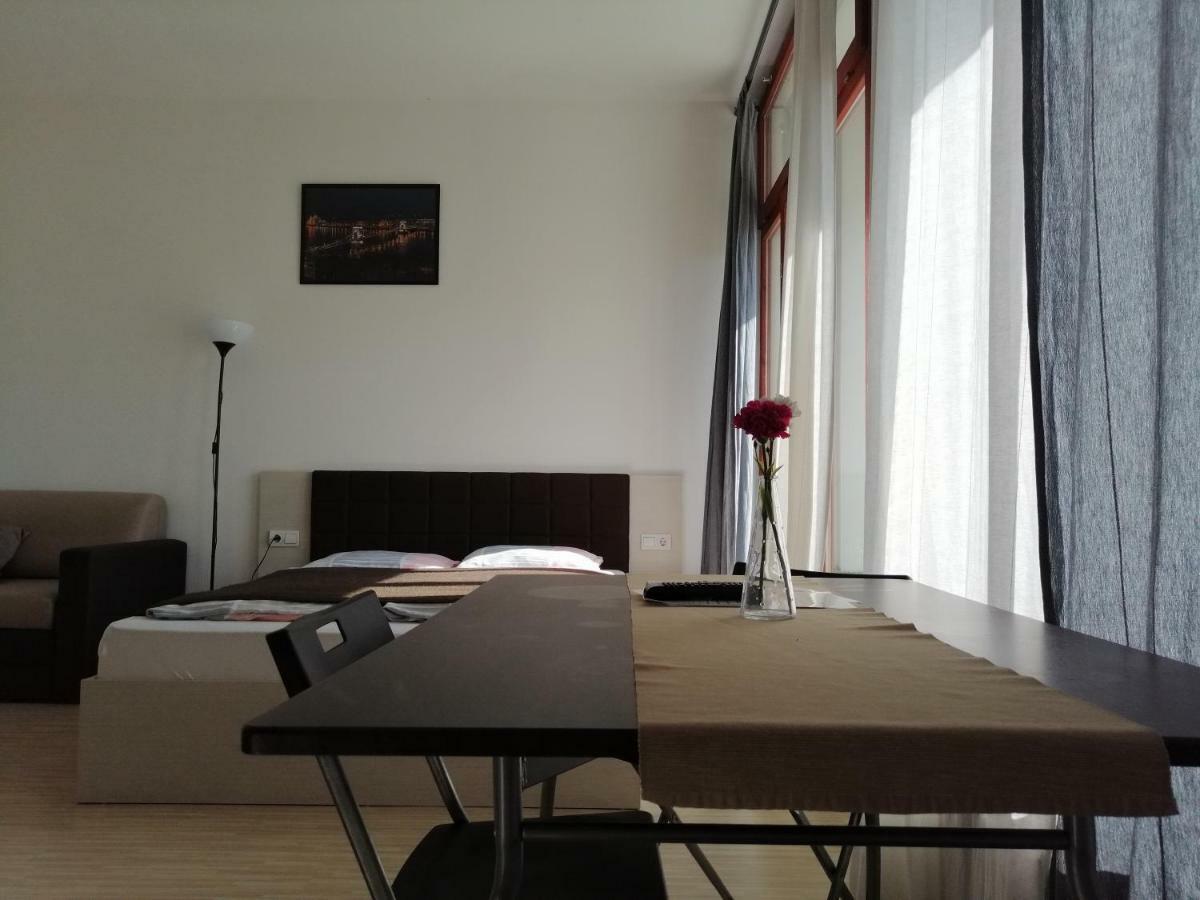 Zoom-Budapest Apartments Esterno foto